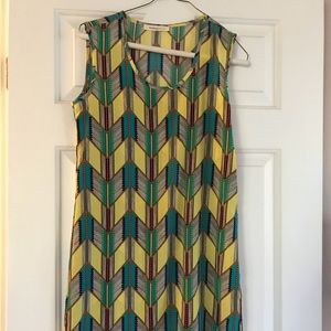 Straight sleeveless A-line dress